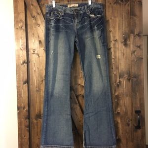 BKE STAR JEANS. Flare medium wash